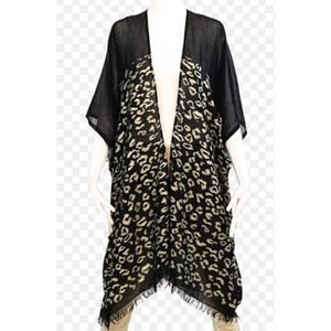 NWT Randi & will collection women’s black cheetah caftan OS